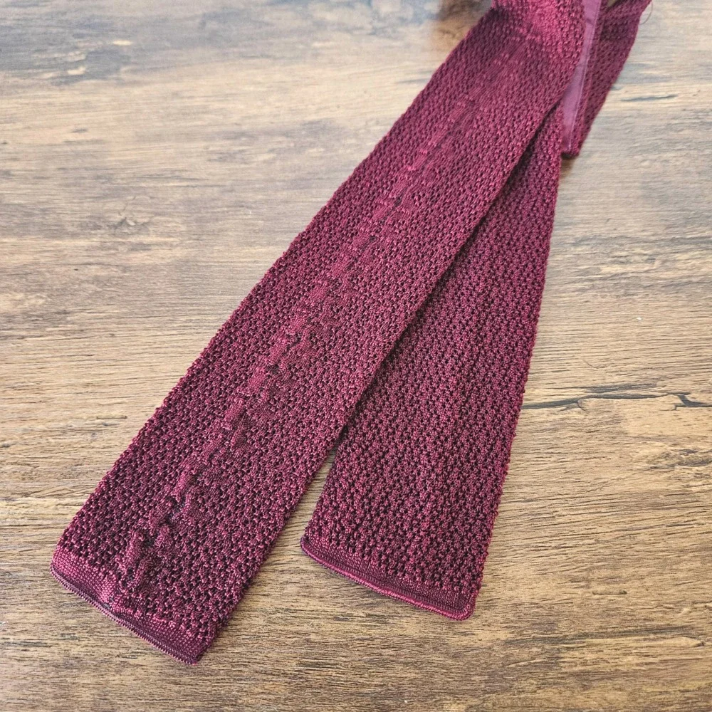 Vintage 50s Master Knit Resilio Burgundy Rayon Knit Square Bottom Necktie Mens